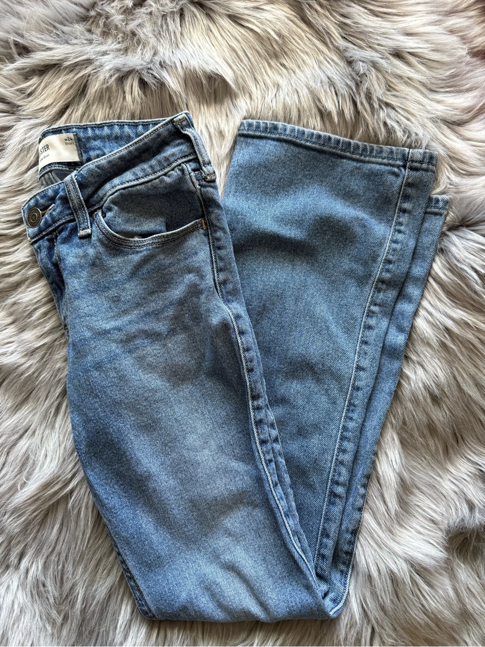 Hollister low-rise boot jeans